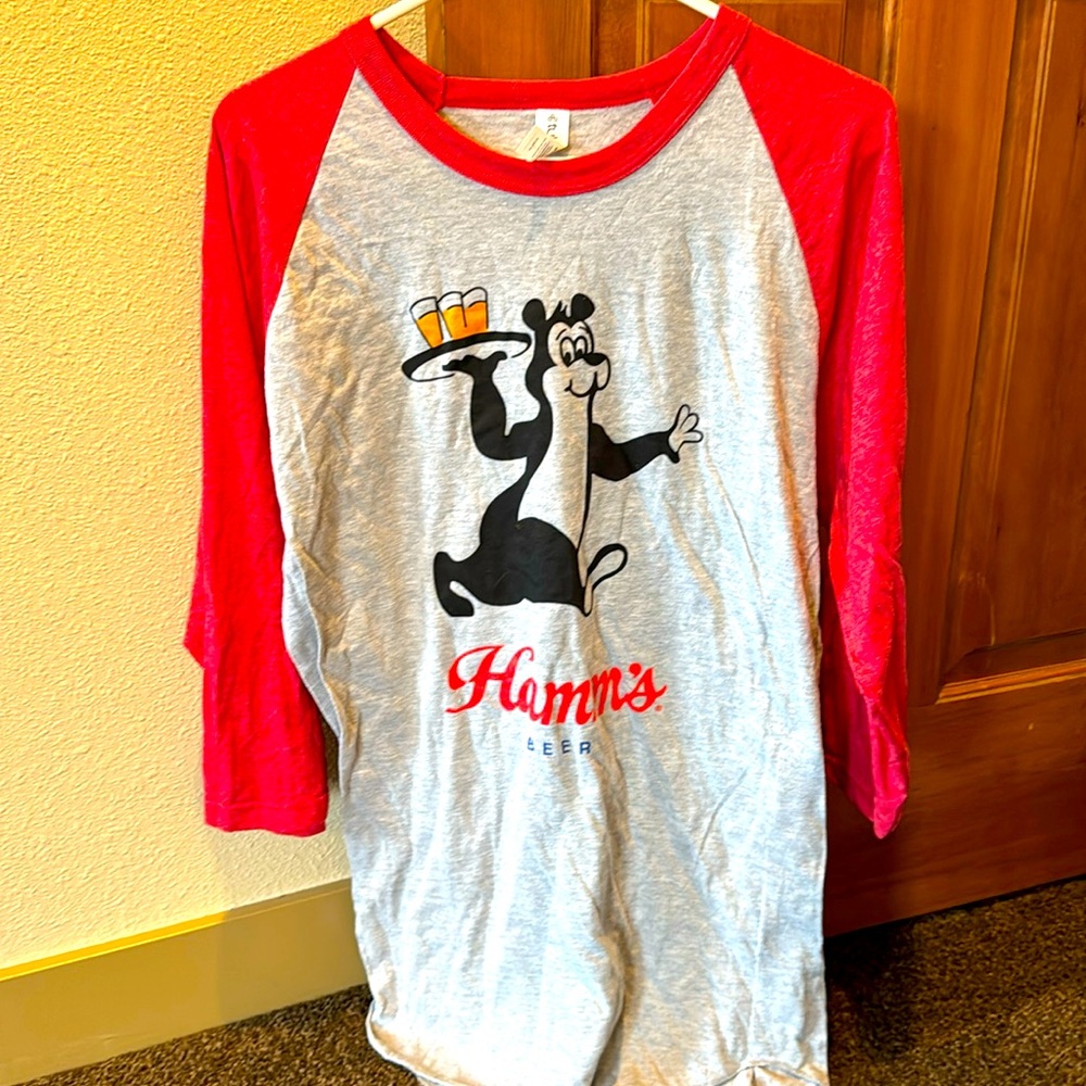 Super fun vintage style baseball tee-shirt with Hamms logo